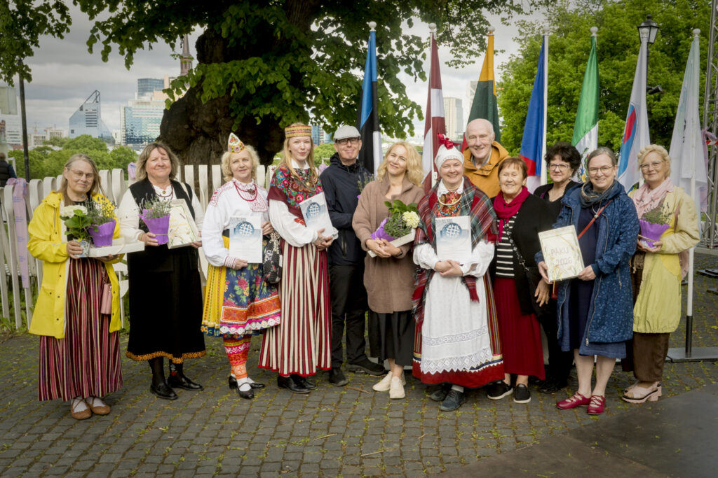 Tekstiilkäsitöö õpetajad pälvisid Eesti Folkloorinõukogu auhinna
